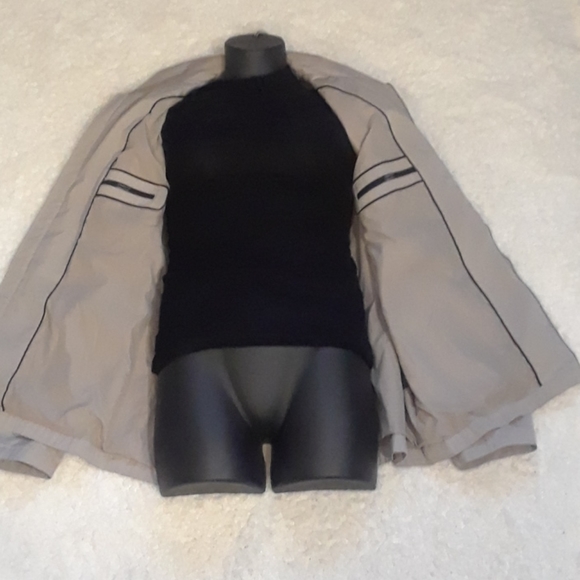 Claiborne Foamtech Jacket - Picture 5 of 16